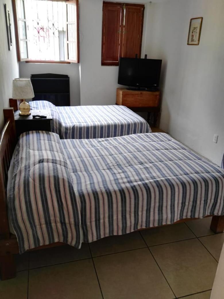 Olga Querida B&B Hostal Guadalajara Esterno foto